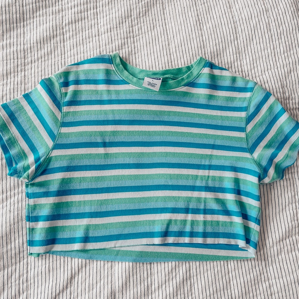 Women’s Old Navy Cropped Tee
